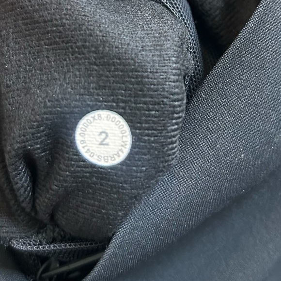 Lululemon Glyde Along Softshell- Black Size 2 - Picture 13 of 15